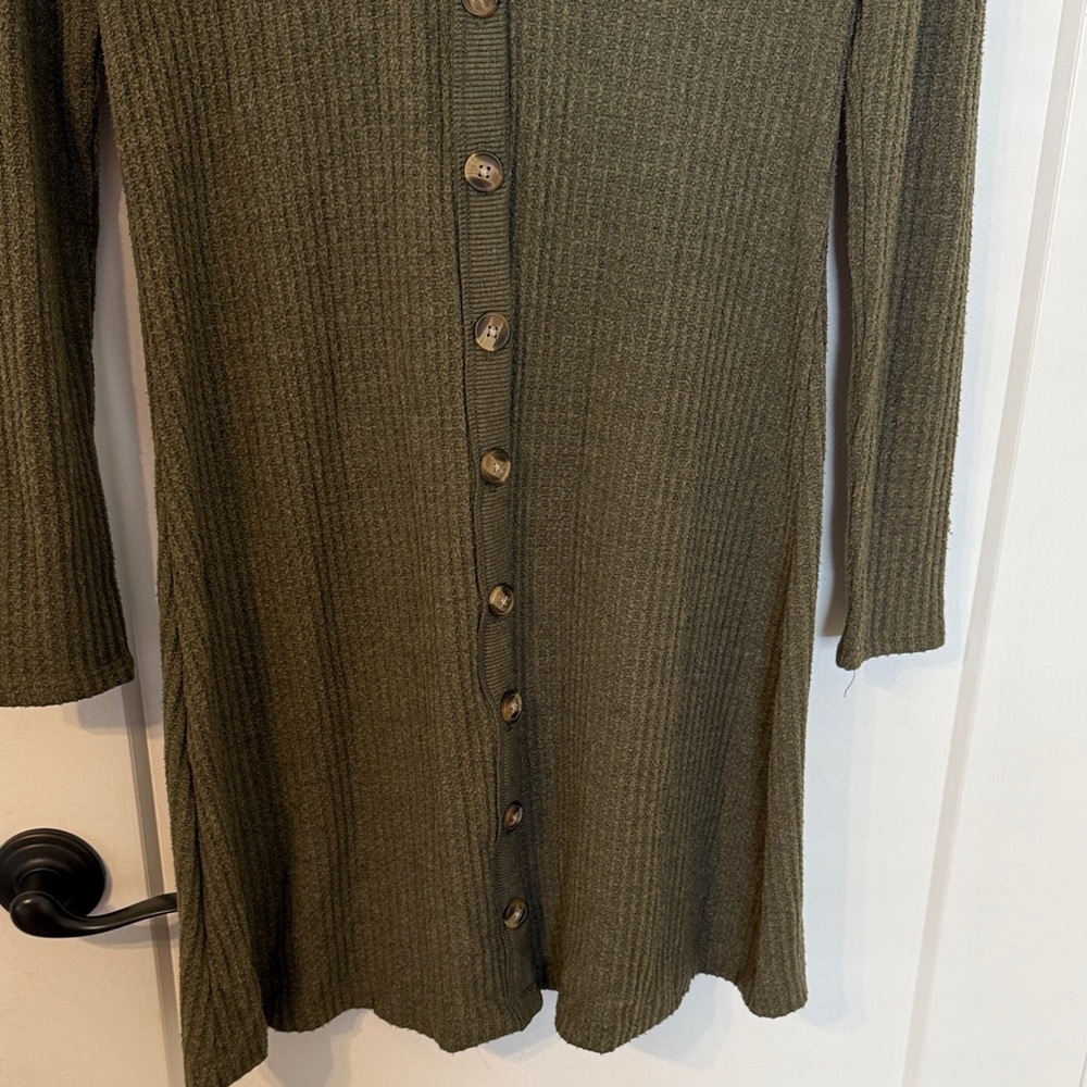 American Eagle Outfitters Ribbed Button-Down Dress in Olive Green - Picture 5 of 6